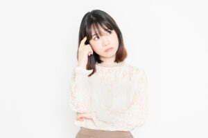 悩んでる女性